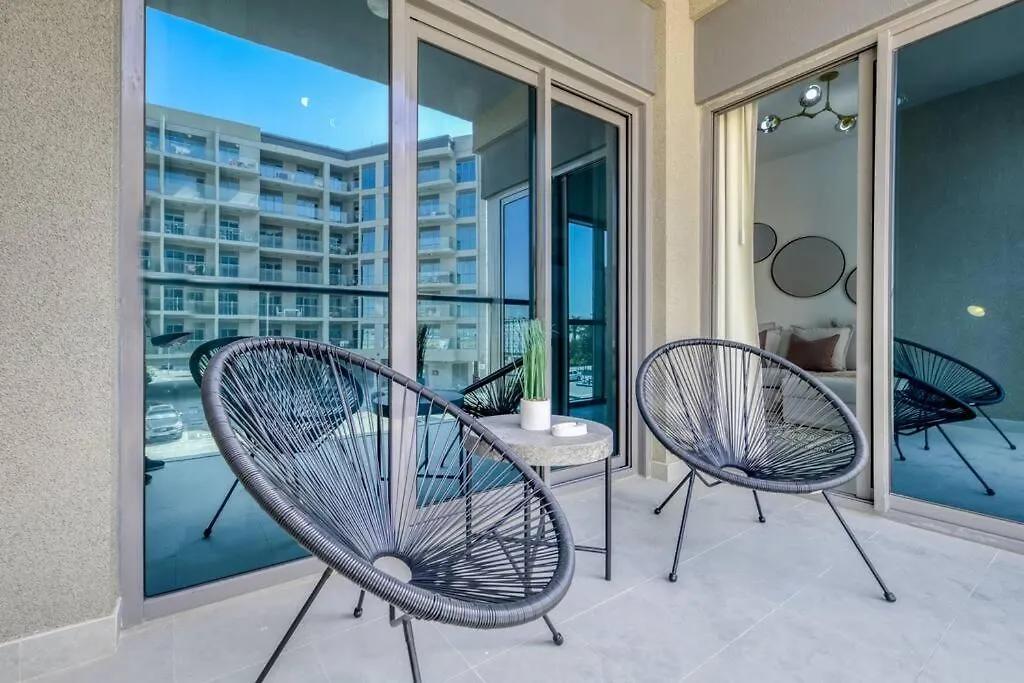 Chic Spacious 1 Bedroom Apartment In Dubai South.