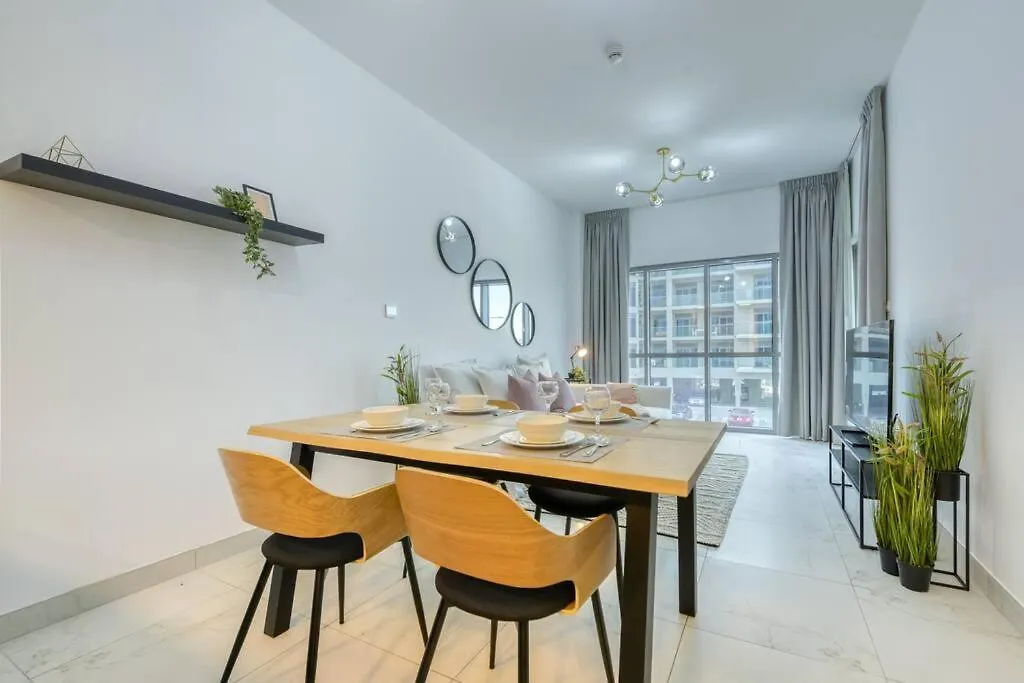 Chic Spacious 1 Bedroom Apartment In Dubai South.