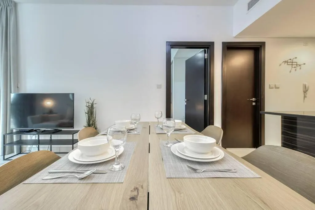 Chic Spacious 1 Bedroom Apartment In Dubai South.