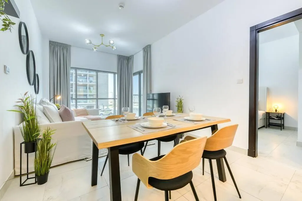 Chic Spacious 1 Bedroom Apartment In Dubai South.